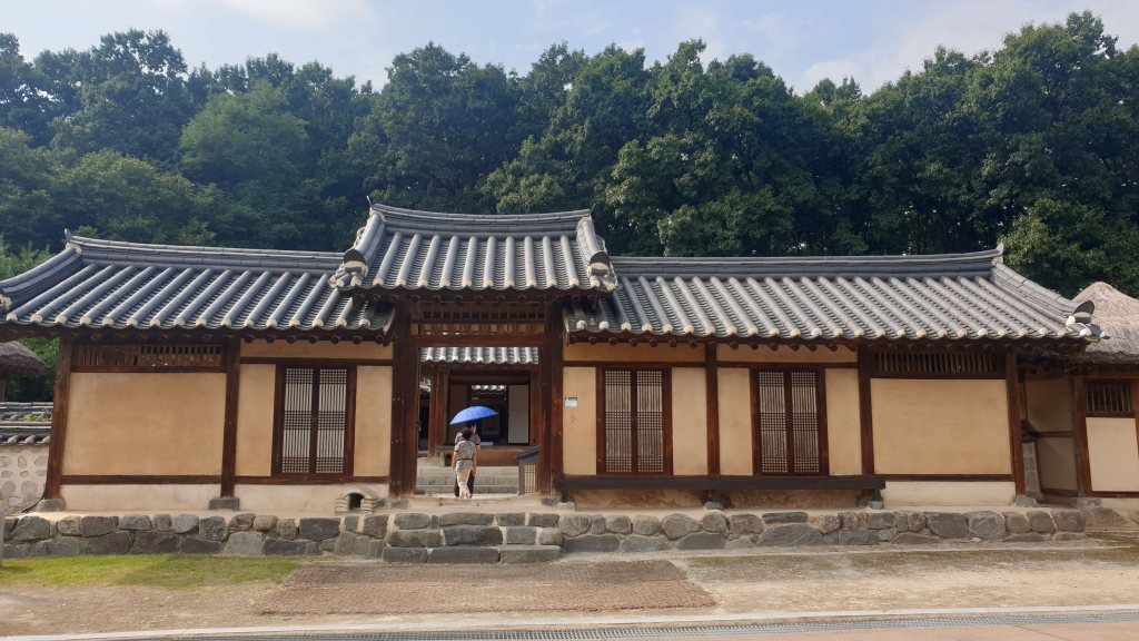 2021년 8월 여주 명성황후생가유적지 한옥 전경